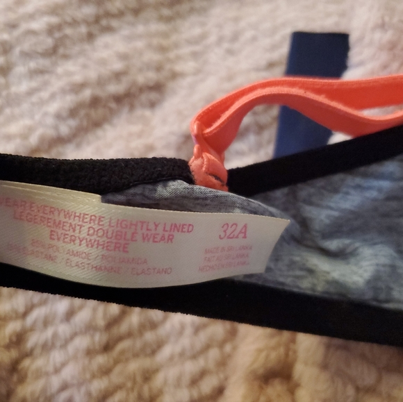 Victoria secret pink 32a lightly lined neon bra - Picture 4 of 5